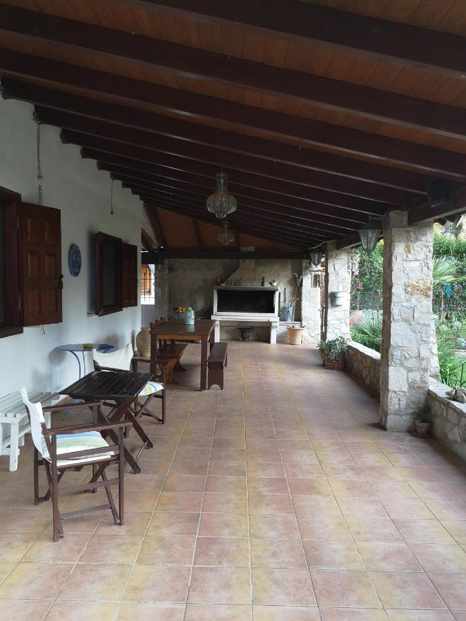 Villa Lena Entire Cottage Kalamaki  Buitenkant foto
