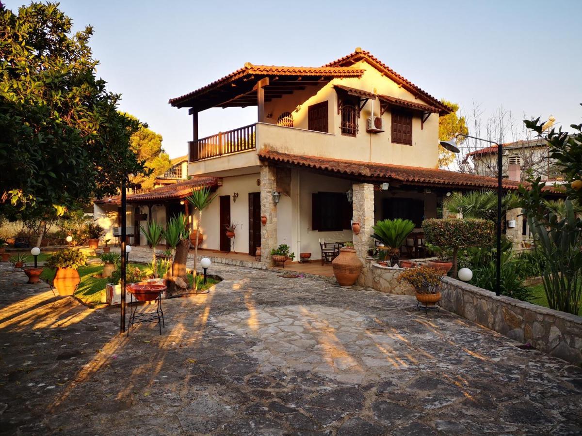 Villa Lena Entire Cottage Kalamaki  Buitenkant foto